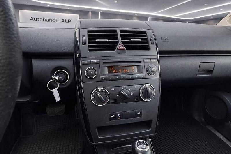 Gebraucht Mercedes A150 95 PS (69 kW) 2007 Silber Limousine