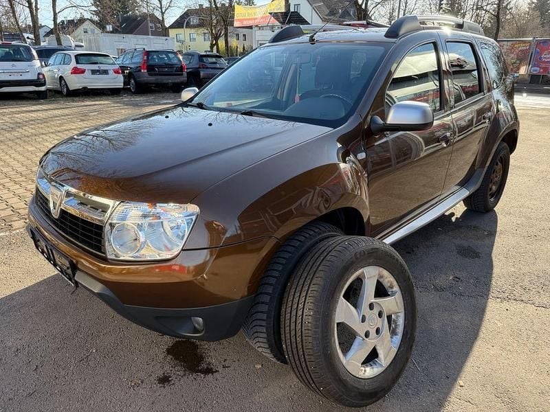 Braun Gebraucht 2011 Dacia Duster Ambiance SUV | 2.900 € (Guter Preis) - Bild 1/4