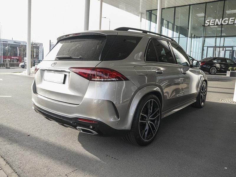 Gebraucht Mercedes GLE400 AMG 330 PS (242 kW) 2023 Mojavesilber SUV