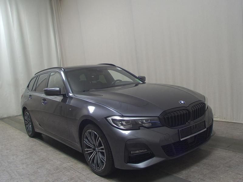 Gebraucht BMW 330e M Sport 252 PS (185 kW) 2020 Grau Kombi