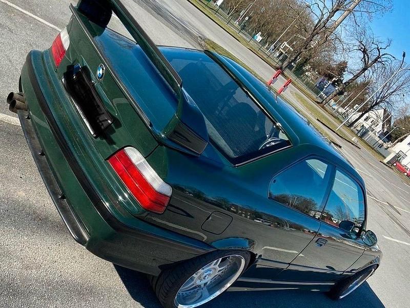 Gebraucht BMW M3 Performance 295 PS (216 kW) 1995 Grün Coupé