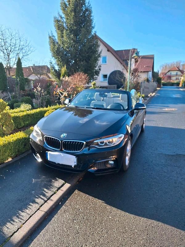 Schwarz Gebraucht 2018 BMW 220 Sport Line Cabrio | 22.900 € (Etwas zu teuer) - Bild 1/4