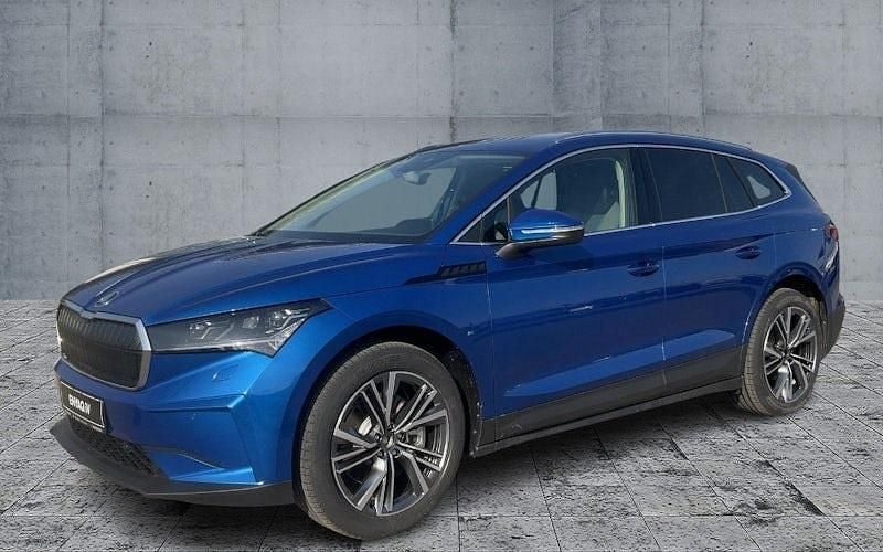 Blau Gebraucht 2025 Skoda Enyaq iV SportLine SUV | 49.470 € (Guter Preis) - Bild 1/4