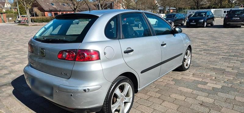 Gebraucht Seat Ibiza 64 PS (47 kW) 2004 Silber Kleinwagen