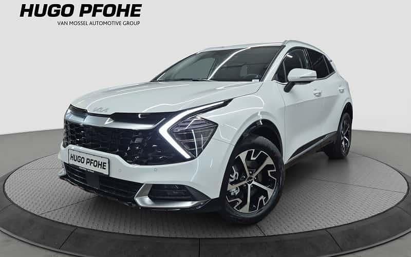 Deluxeweiss metallic Neu 2025 Kia Sportage Spirit SUV | 38.690 € (Guter Preis) - Bild 1/4