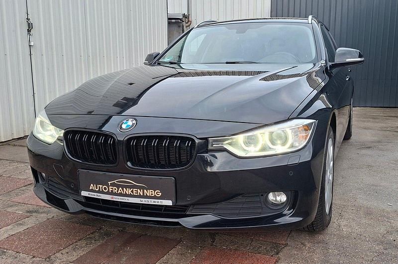 Schwarz Gebraucht 2013 BMW 318 Kombi | 7.990 € (Fairer Preis) - Bild 1/4
