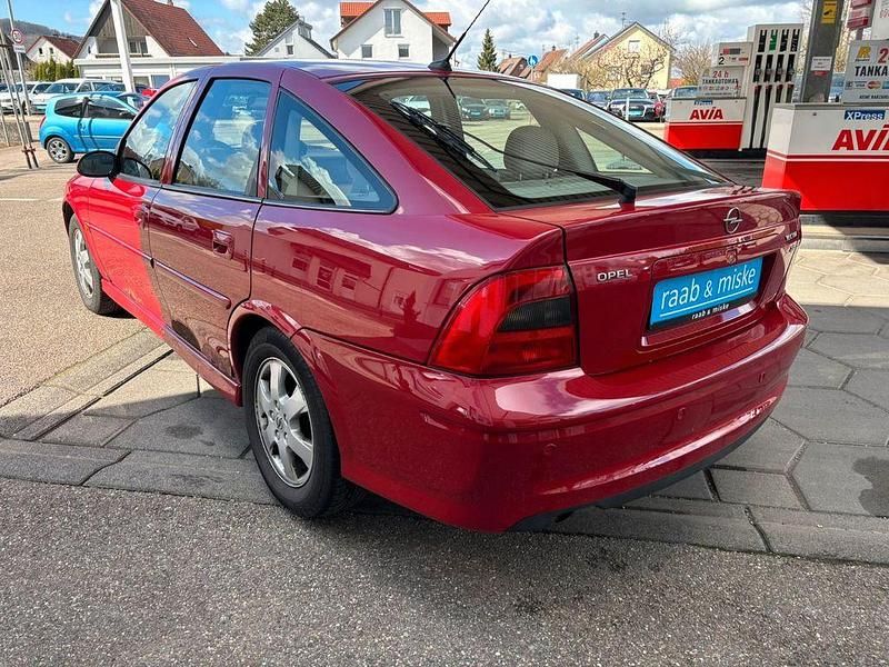 Gebraucht Opel Vectra Comfort 147 PS (108 kW) 2001 Rot Limousine