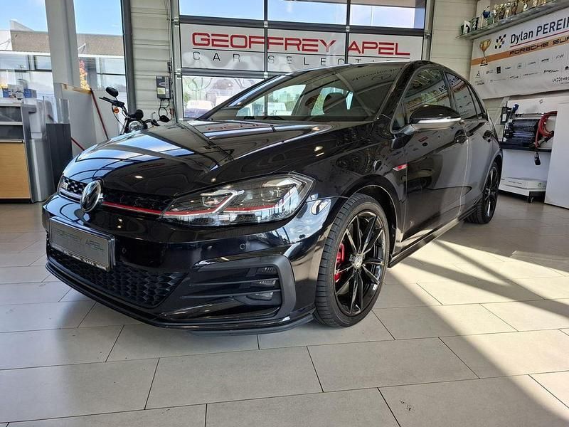 Schwarz Gebraucht 2019 VW Golf VII GTI Limousine | 21.900 € (Etwas zu teuer) - Bild 1/4