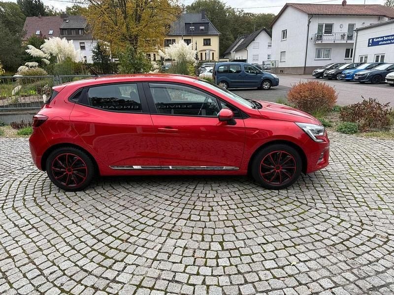 Gebraucht Renault Clio V Experience 101 PS (74 kW) 2020 Rot Kleinwagen