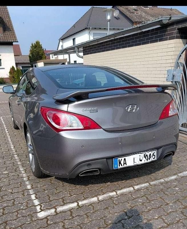 Gebraucht Hyundai Genesis 303 PS (222 kW) 2011 Grau Coupé