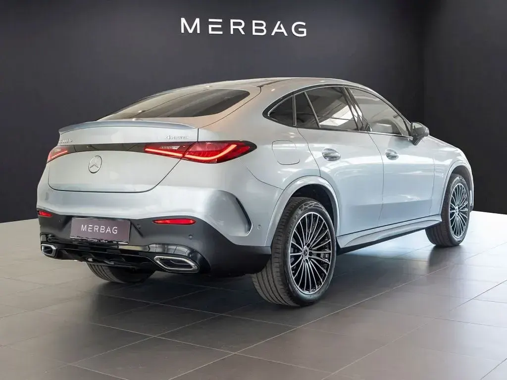 Gebraucht Mercedes GLC300e 197 PS (144 kW) 2026 Silber SUV