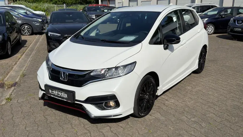 Gebraucht Honda Jazz Dynamic 131 PS (96 kW) 2018 Weiß Kleinwagen