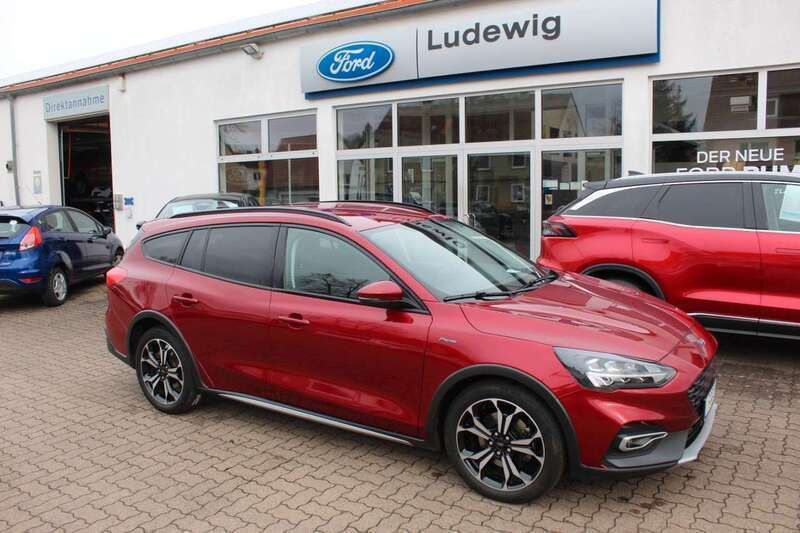 Rot Gebraucht 2019 Ford Focus Active Kombi | 16.890 € (Fairer Preis) - Bild 1/4