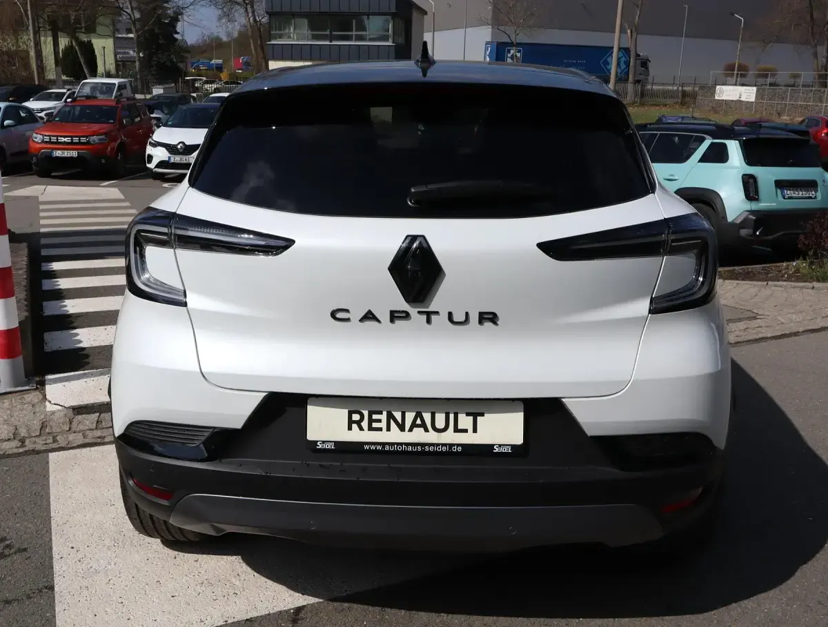 Neu Renault Captur Esprit Alpine 141 PS (103 kW) 2026 Weiß SUV