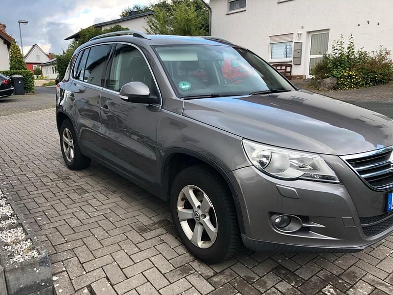 Gebraucht VW Tiguan 170 PS (125 kW) 2010 Grau SUV