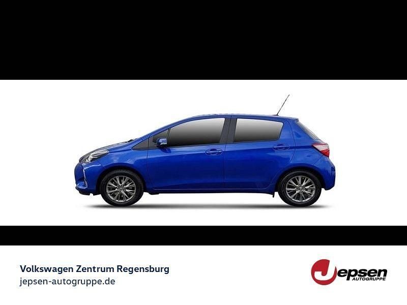 Blau Gebraucht 2019 Toyota Yaris Limousine | 11.970 € (Fairer Preis) - Bild 1/2