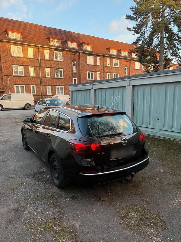 Gebraucht Opel Astra 2013 Braun Kombi