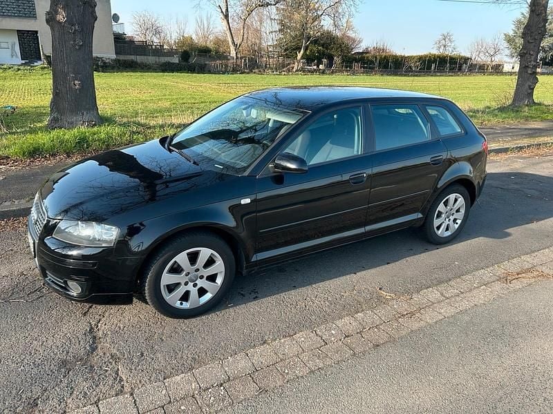 Gebraucht Audi A3 Sportback 116 PS (85 kW) 2006 Schwarz Kleinwagen