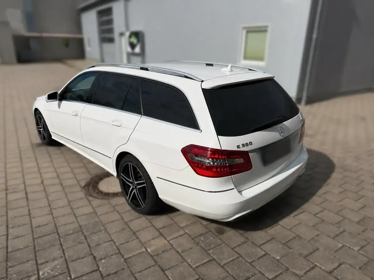 Gebraucht Mercedes E350 Avantgarde 265 PS (194 kW) 2012 Weiß Kombi