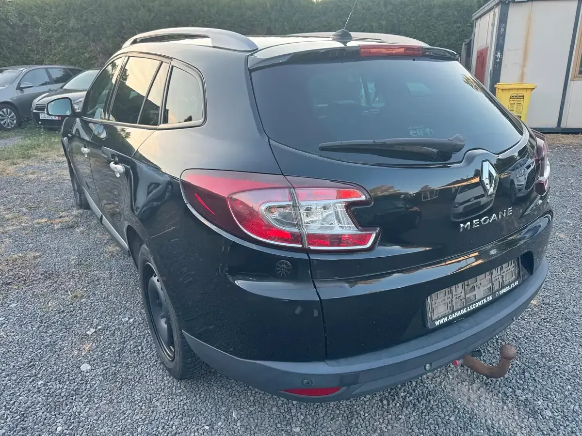 Gebraucht Renault Mégane GrandTour Bose Edition 131 PS (96 kW) 2011 Schwarz Kombi
