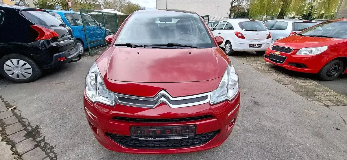 Gebraucht Citroën C3 SELECTION 82 PS (60 kW) 2016 Rot Kleinwagen
