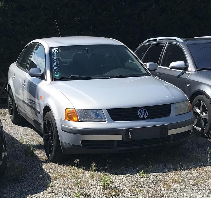 Silber Gebraucht 1997 VW Passat Limousine | 850 € (Guter Preis) - Bild 1/1