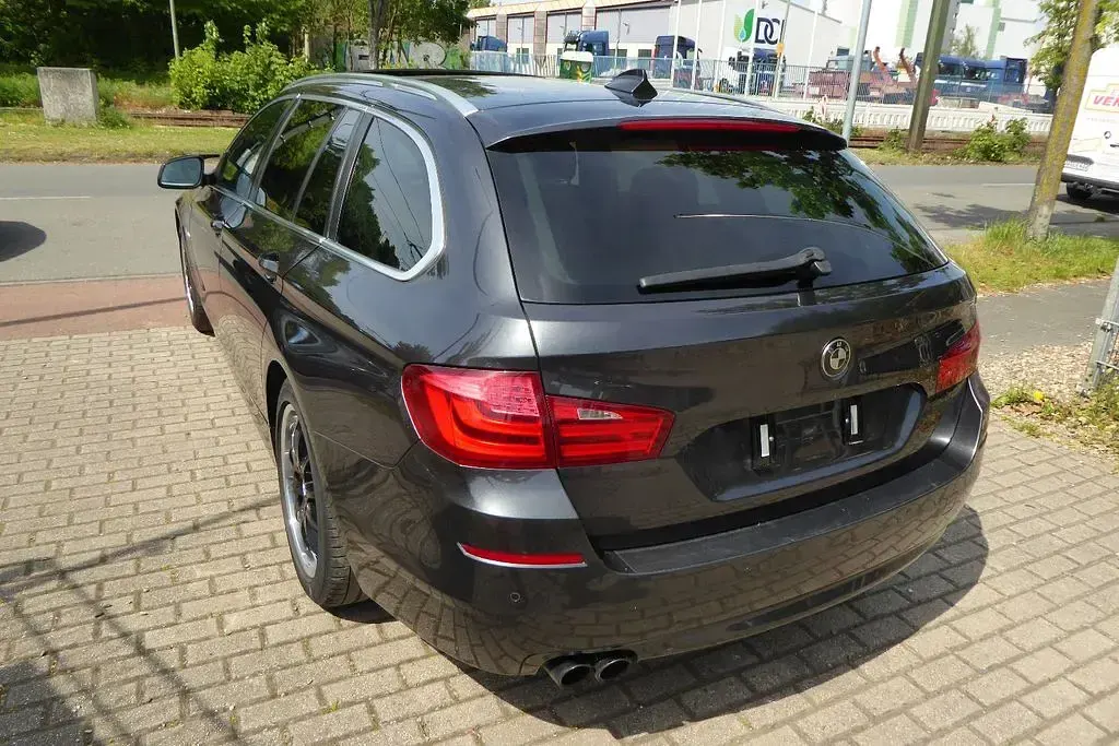 Gebraucht BMW 525 204 PS (150 kW) 2010 Grau Kombi