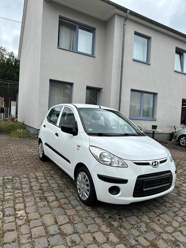 Weiß Gebraucht 2009 Hyundai i10 Kleinwagen | 3.000 € (Etwas zu teuer) - Bild 1/4
