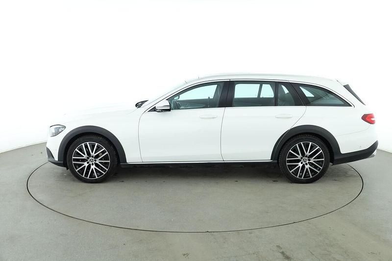 Gebraucht Mercedes E400 330 PS (242 kW) 2021 Weiß Kombi