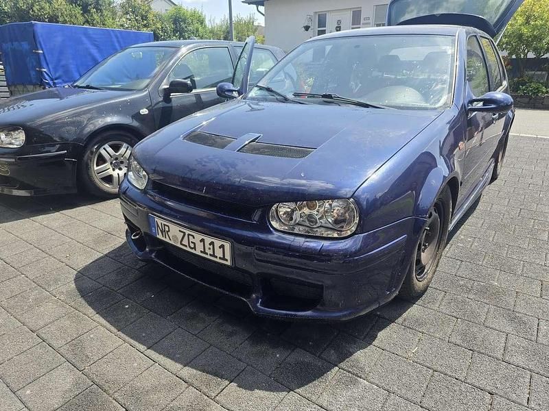 Gebraucht 2002 VW Golf IV Limousine | 3.000 € - Bild 1/4