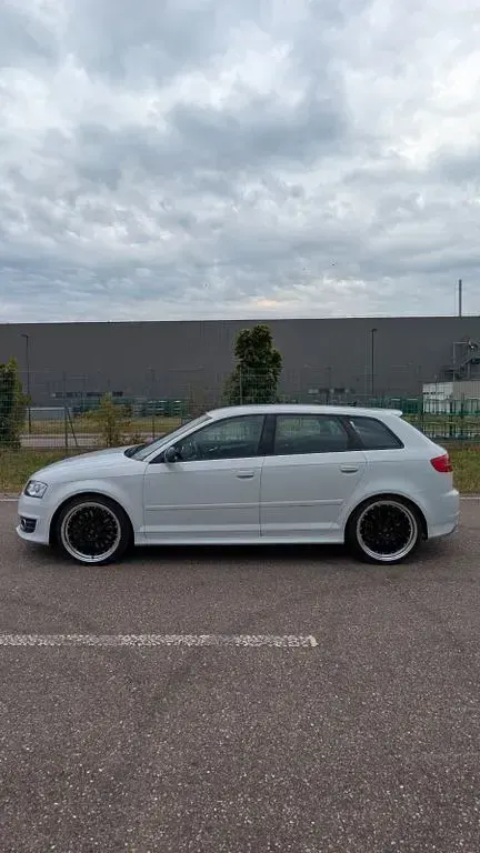 Gebraucht Audi S3 Sport 265 PS (194 kW) 2012 Weiß Kleinwagen