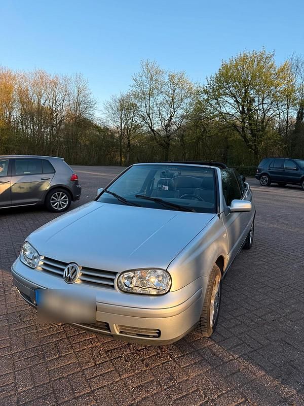 Gebraucht VW Golf Cabriolet 115 PS (84 kW) 2002 Silber Cabrio