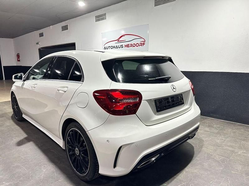 Gebraucht Mercedes A250 AMG line 211 PS (155 kW) 2017 Weiß Limousine