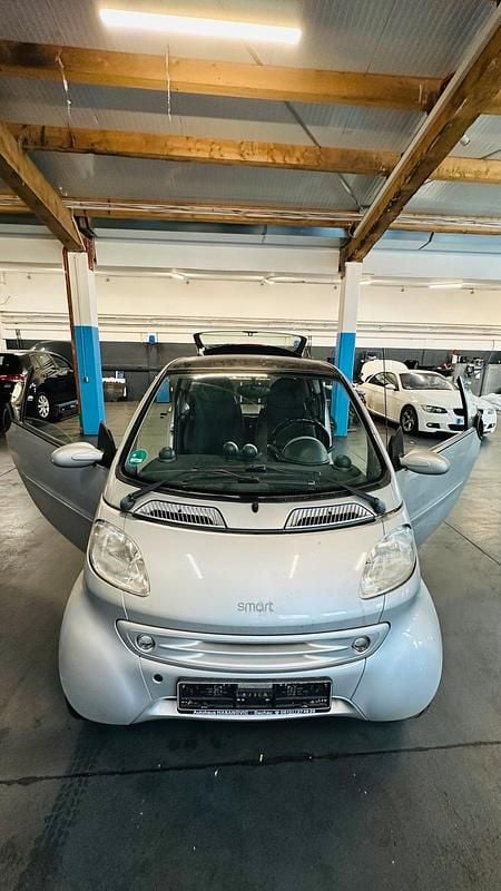 Silber Gebraucht 2002 Smart ForTwo Coupé Kleinwagen | 700 € (Superpreis) - Bild 1/4