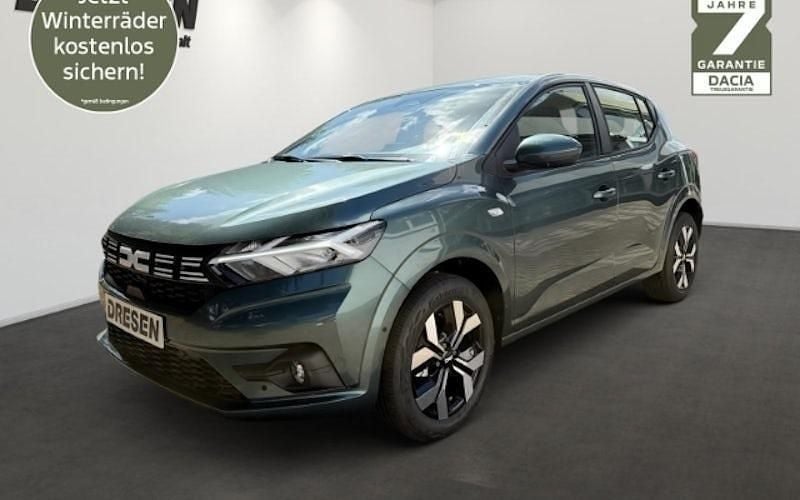 Grün Neu 2025 Dacia Sandero Expression Kleinwagen | 20.635 € (Fairer Preis) - Bild 1/4