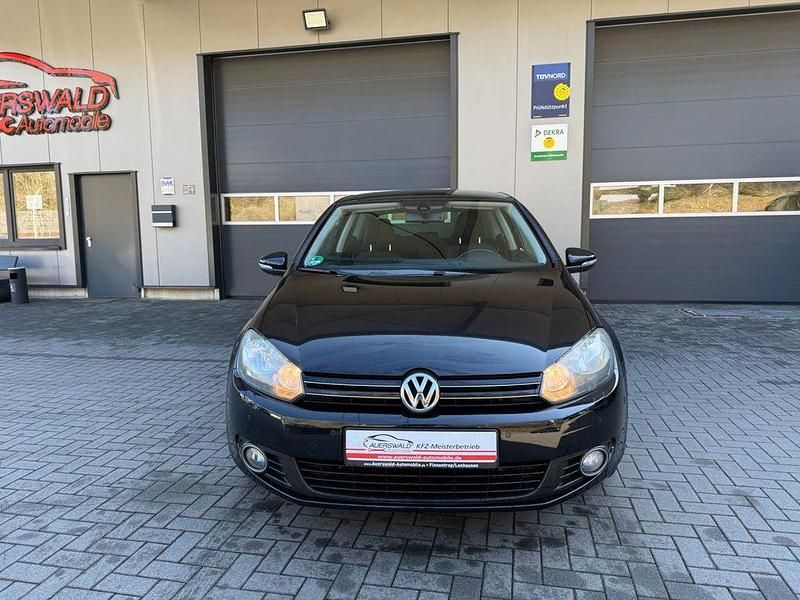 Gebraucht VW Golf VI Team 86 PS (63 kW) 2011 Schwarz Kleinwagen