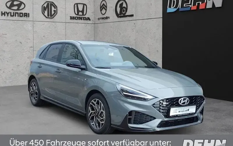 Neu Hyundai i30 N Line 150 PS (110 kW) 2026 Grau Limousine