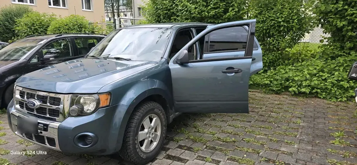 Gebraucht Ford Escape 173 PS (127 kW) 2009 Grau SUV