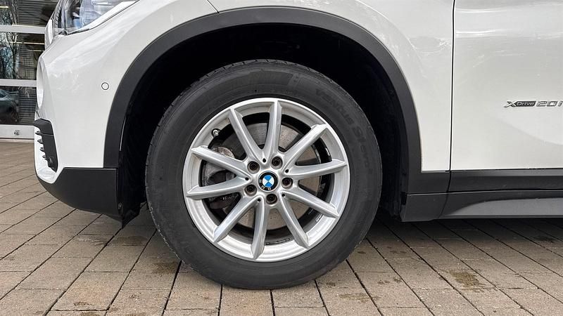 Gebraucht BMW X1 Advantage 192 PS (141 kW) 2017 Alpinweiß uni SUV