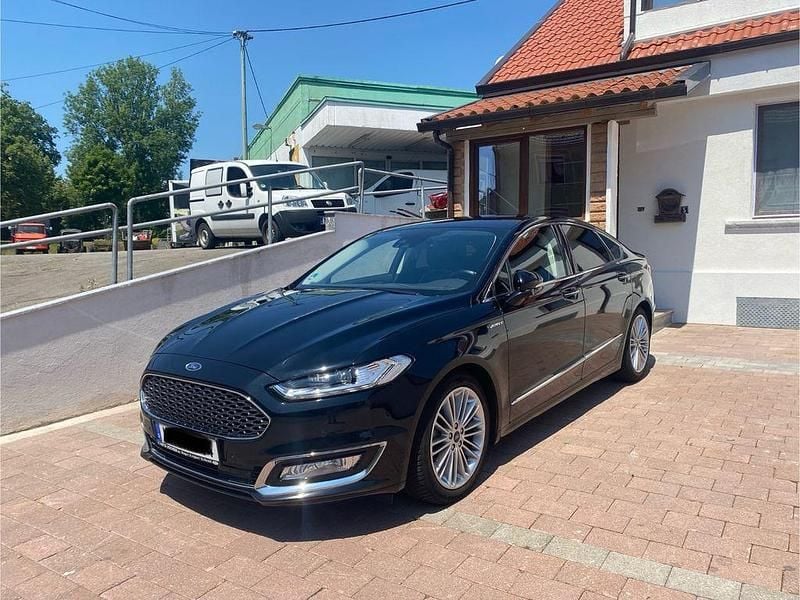 Schwarz Gebraucht 2016 Ford Mondeo Limousine | 14.999 € (Etwas zu teuer) - Bild 1/4