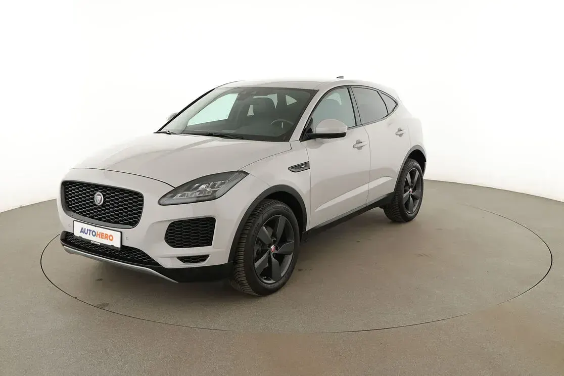 Käytetty Jaguar E-Pace SE 180 HP (132 kW) 2020 Katumaasturi