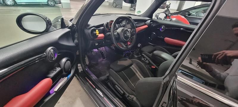 Gebraucht Mini Cooper 136 PS (100 kW) 2015 Schwarz Kleinwagen