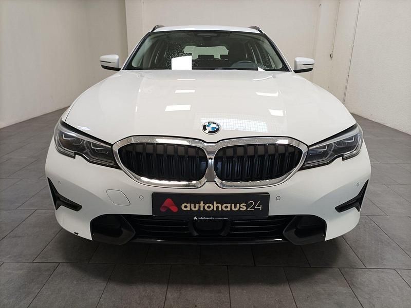 Gebraucht BMW 330e Sport Line 252 PS (185 kW) 2021 Weiß Kombi