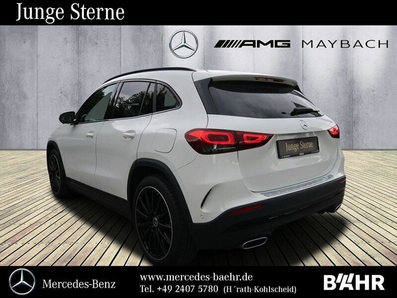 Gebraucht Mercedes GLA200 AMG 150 PS (110 kW) 2023 Polarweiß SUV
