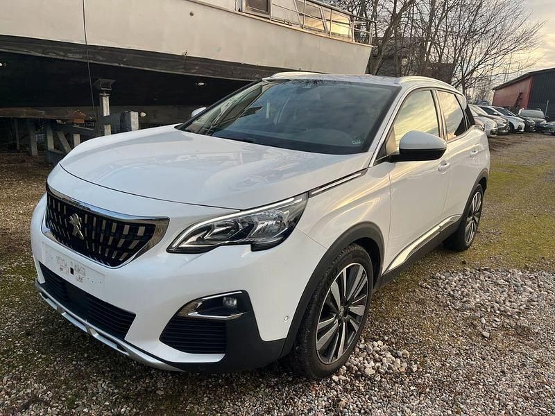 Silber Gebraucht 2018 Peugeot 3008 Allure SUV | 11.500 € (Superpreis) - Bild 1/4
