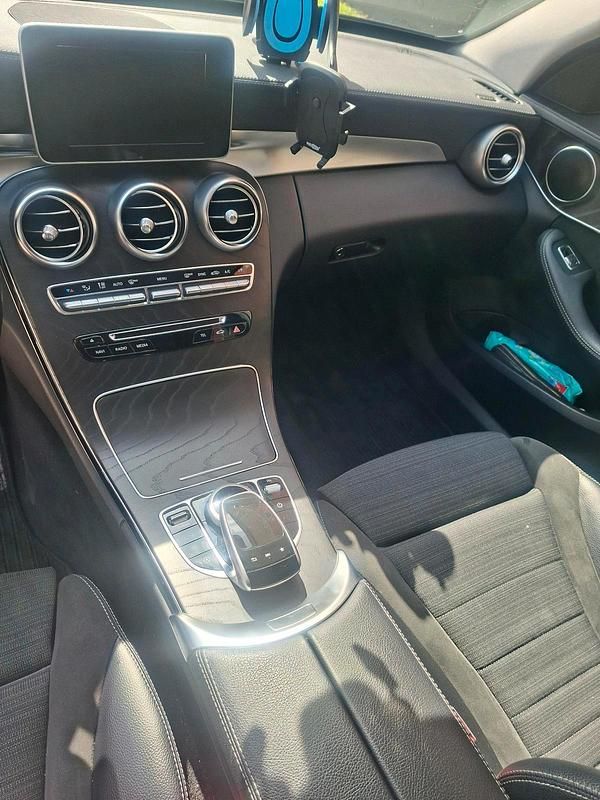 Gebraucht Mercedes C250 211 PS (155 kW) 2017 Grau Kombi