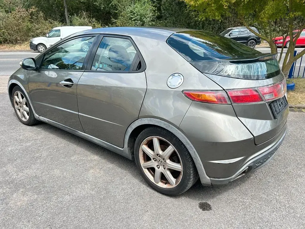 Gebraucht Honda Civic 140 PS (102 kW) 2008 Grau Limousine