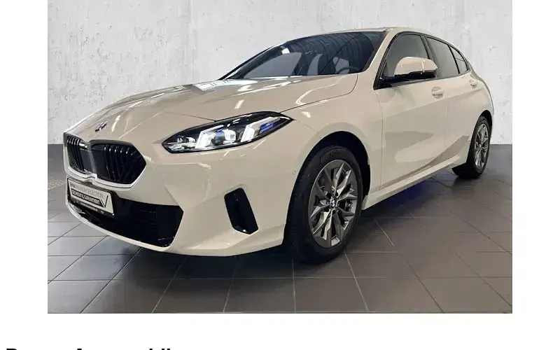 Gebraucht BMW 120 Shadowline 170 PS (125 kW) 2025 Weiß Kleinwagen