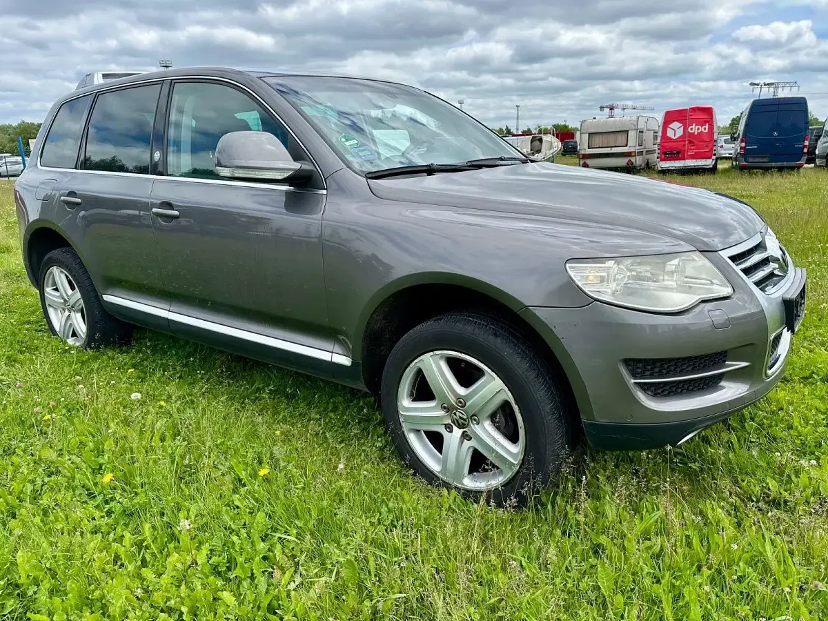 Gebraucht VW Touareg 239 PS (175 kW) 2009 Grau SUV