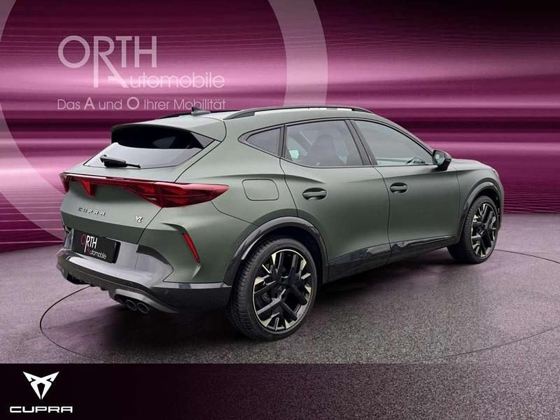 Neu Cupra Formentor VZ 333 PS (244 kW) 2025 Rio green matt SUV